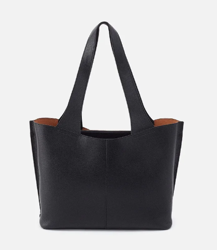 Leatherette hobo bag with a quilted pattern for a sophisticated touchVida Tote