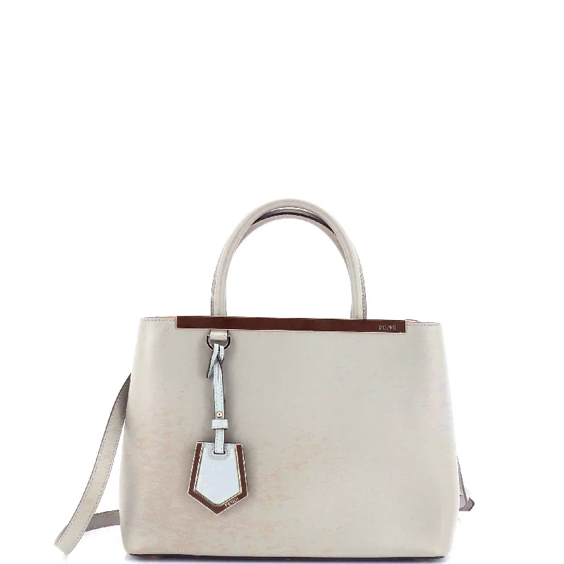 Plus-size satchel with a spacious interior for carrying all essentials2Jours Bag Leather Petite