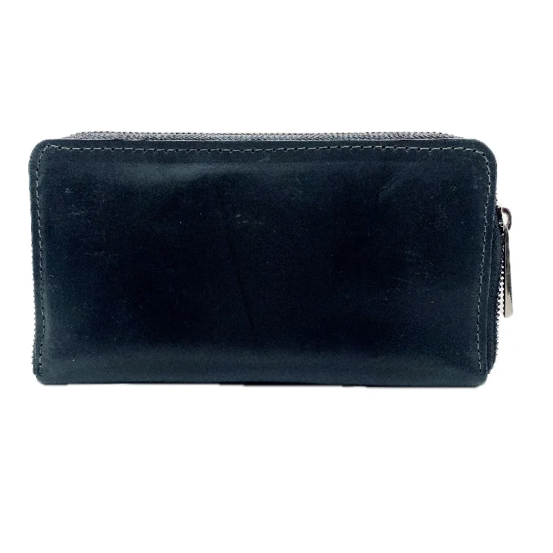 Lace - covered clutch for a romantic and feminine lookBLESSED WALLET: Black