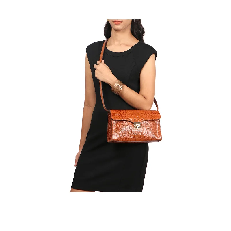 Monogrammed clutch as a personalized evening accessorySTAMPA 02 SLING BAG